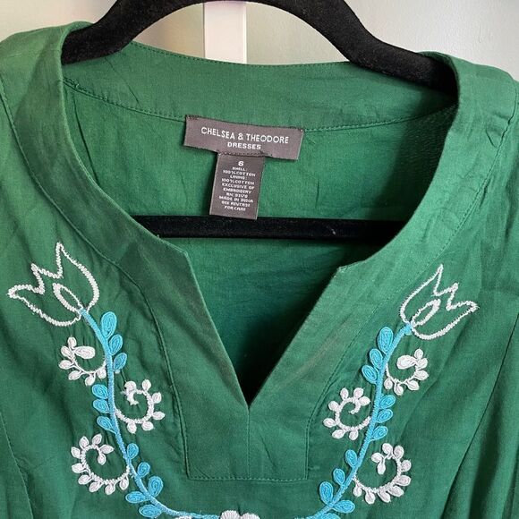 Chelsea & Theodore Green Embroidered Dress - Picture 3 of 4